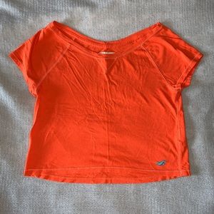 ORANGE HOLLISTER CROP T-SHIRT